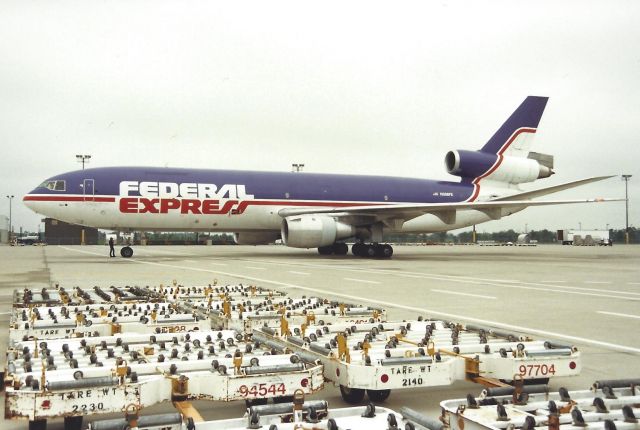 McDonnell Douglas DC-10 (N306FE)