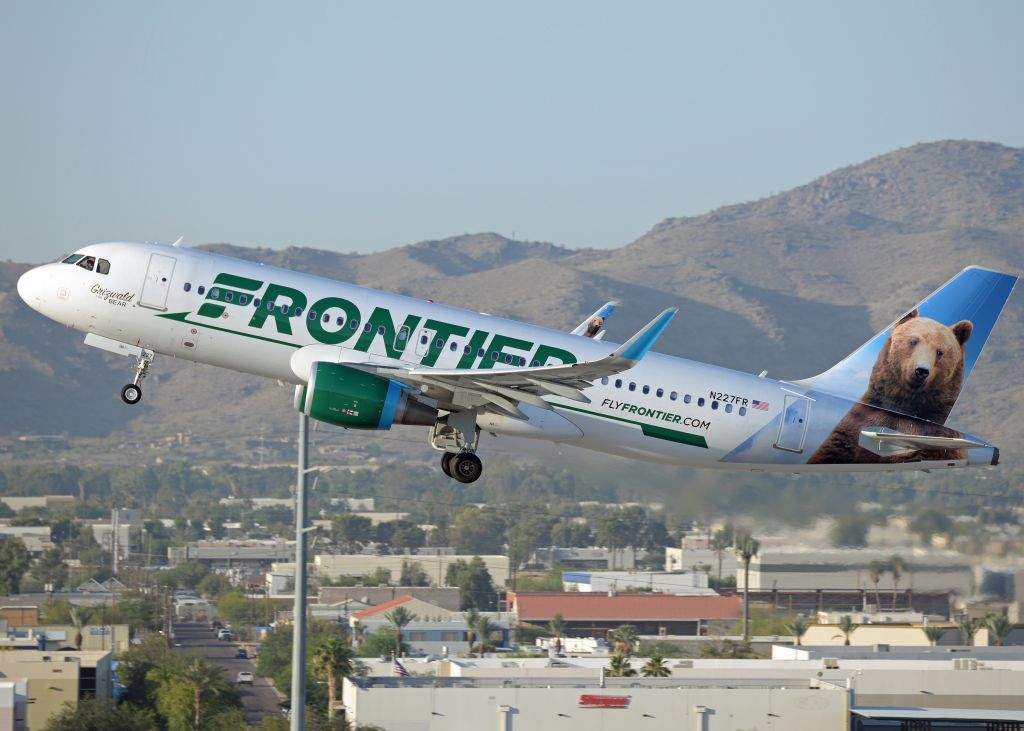 Airbus A320 (N227FR)