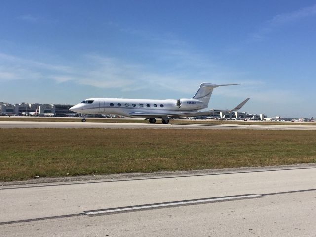 Gulfstream Aerospace Gulfstream G650 (N652CH)