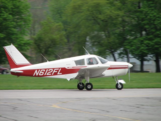 Piper Cherokee (N612FL) - Landing at Lock Haven, PA  KLHV