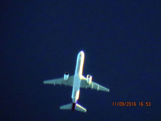 Boeing 757-200 (N782FD)