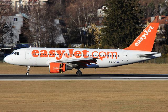 Airbus A319 (G-EZBT)