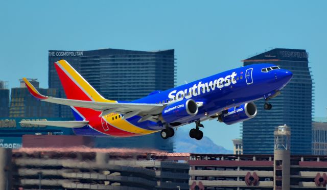 Boeing 737-700 (N454WN) - N454WN Southwest Airlines 2004 Boeing 737-7H4 - cn 29851 / 1477 - Las Vegas - McCarran International (LAS / KLAS)br /USA - Nevada, May 11, 2016br /Photo: Tomás Del Coro