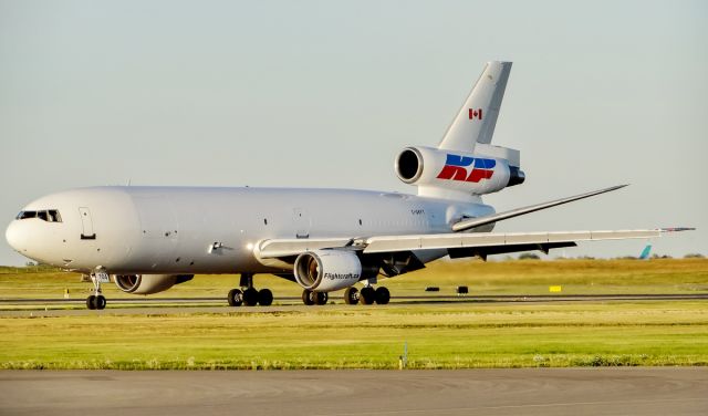 McDonnell Douglas DC-10 (C-GKFT)