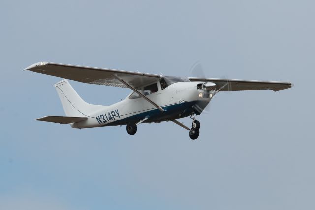 Cessna Skylane (N314PY)