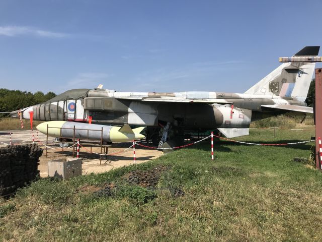 GR1XX764 — - sepecat Jaguar XX764 at Enstone airfield being restored