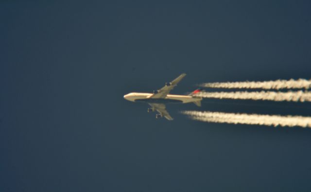 Boeing 747-400 (N666US) - Delta 73 Amsterdam Schiphol to Hartsfield-Jackson Intl west of Cleveland 38,000 ft. 06-06-15.