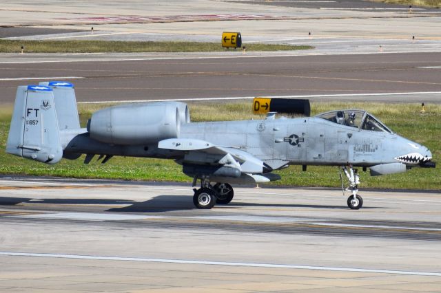 Fairchild-Republic Thunderbolt 2 (82-0657) - United States Air Force (82-0657)br /Unit: 74th Fighter Wing "Flying Tigers"br /A/c Type: A-10 Thunderbolt II / Warthogbr /br /Arriving 19L at KTPA after NFL fly-over at RayJay Stadium