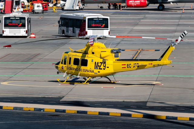 Bell 412 (EC-JFQ)