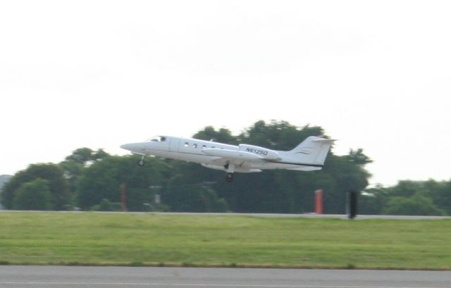 Learjet 35 (N612SQ)