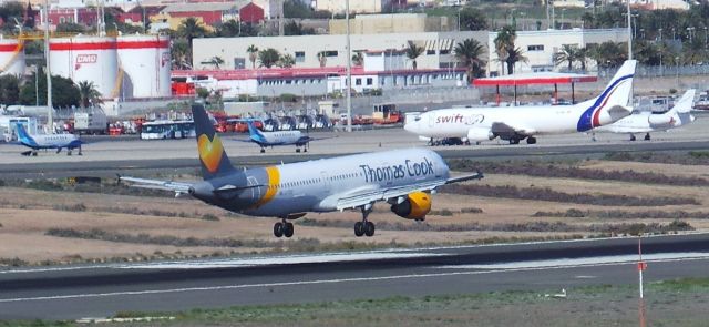 Airbus A321 (G-TCDZ) - G-TCDZ Thomas Cook Airlines Airbus A321-211