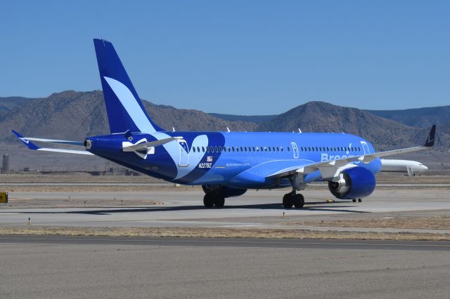 Airbus A220-300 (N227BZ)