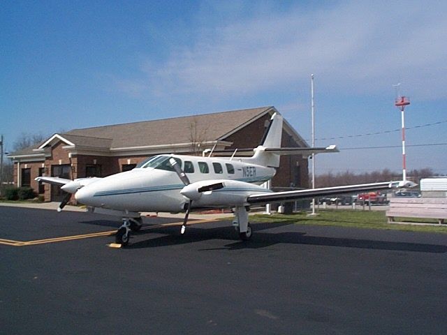 Cessna T303 Crusader (N5ER) - Cessna Crusader, based and maintained at Mount Sterling, KY