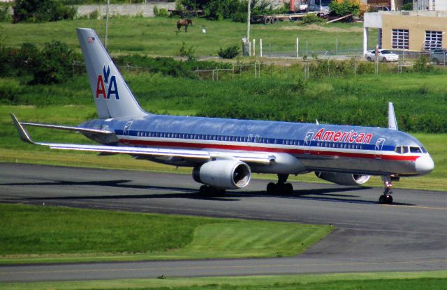 Boeing 757-200 (N678AN)