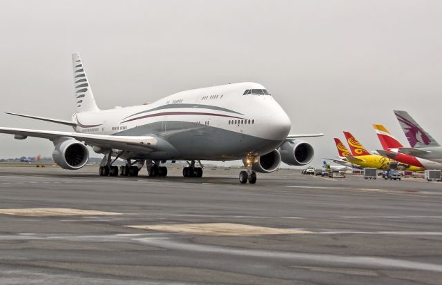 BOEING 747-8 (A7-HBJ) - 09/19/17