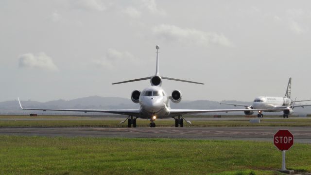 Dassault Falcon 7X (N621MM) - Carrying Taylor Swift; marked on FR24 as an SR22.