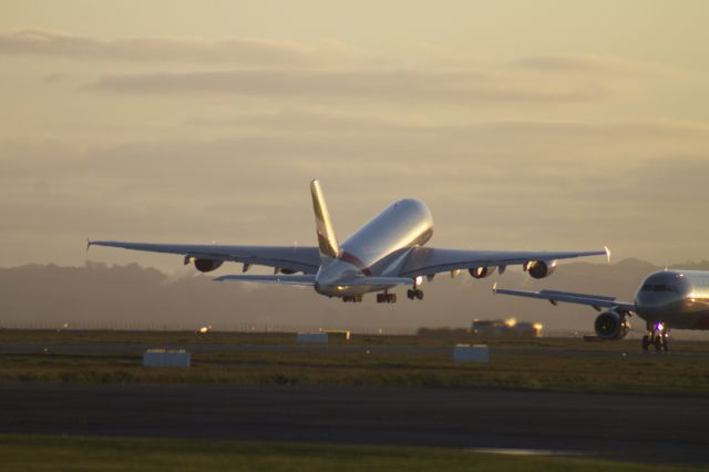 Airbus A380-800 (A6-EEF)