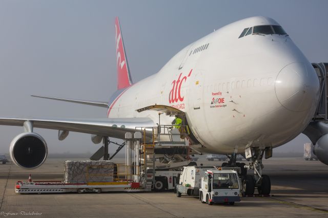 Boeing 747-200 (ER-JAI)