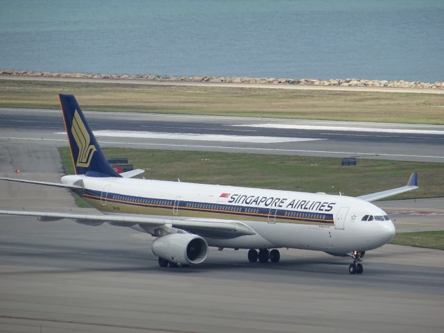 Airbus A330-300 (9V-STW)