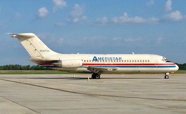 Douglas DC-9-10 (N784TW)