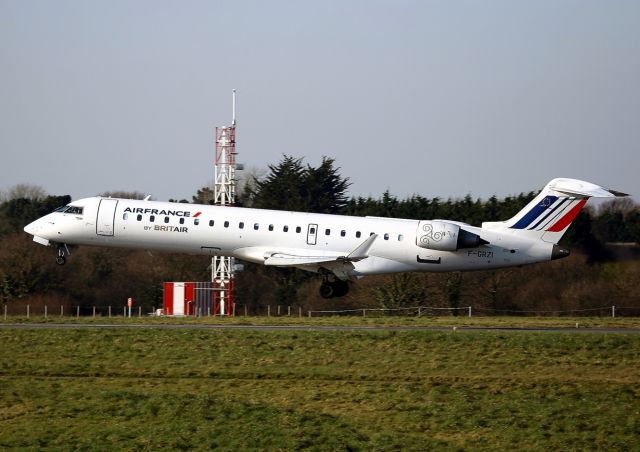 Canadair Regional Jet CRJ-700 (F-GRZI) - Canadair Regional Jet CRJ-700, Brest-Guipavas Airport (LFRB-BES)