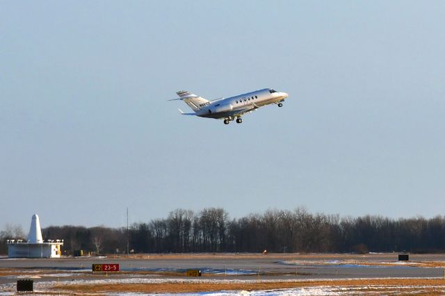 Hawker 800 (N981CE) - Hawker 900XP N981CE in Saginaw MBS 