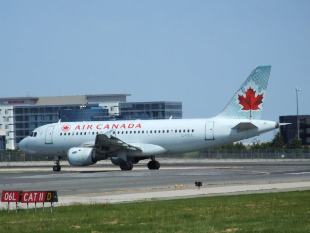 Airbus A319 (C-FZUL) - Going to CYOW