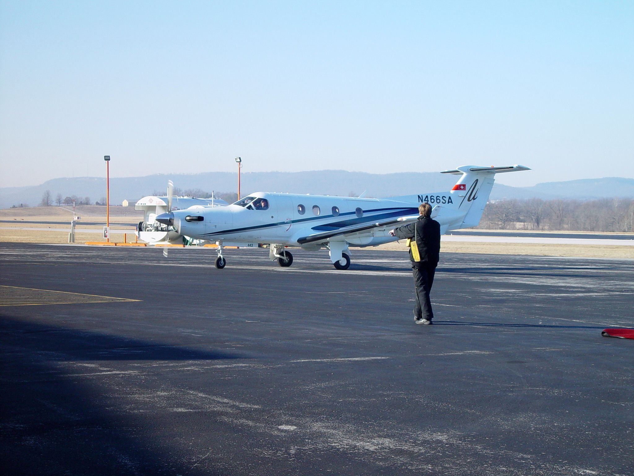 Robinson R-44 (N466SA)