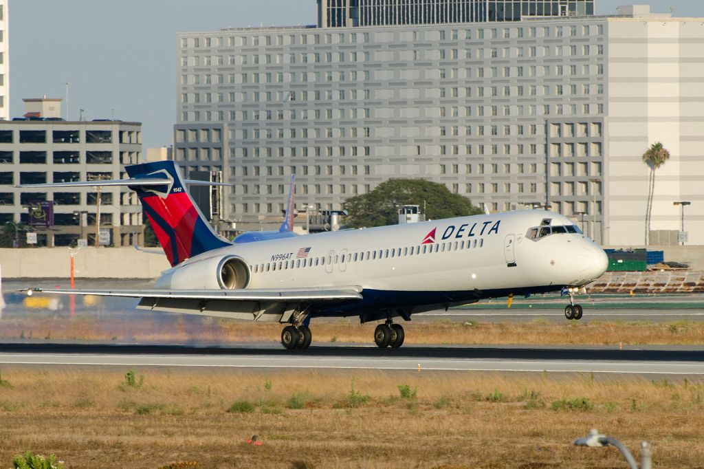 N996AT — - The late afternoon summer sun makes for great lighting on the north side of LAX. Image taken July 17, 2016.