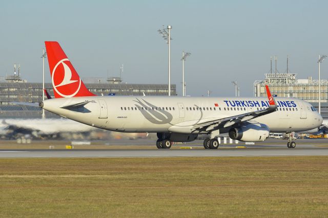 Airbus A321 (TC-JSL)