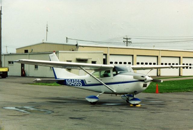 Cessna Skylane (N8486S)
