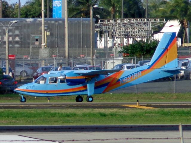 ROMAERO Islander (N821RR)