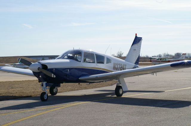 Piper Cherokee (N3724T)