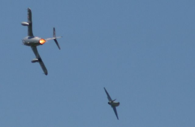 MIKOYAN MiG-17 (N717MG) - MiG Fury Fighters, Blue Thunder Airshow, 24 Jul 10