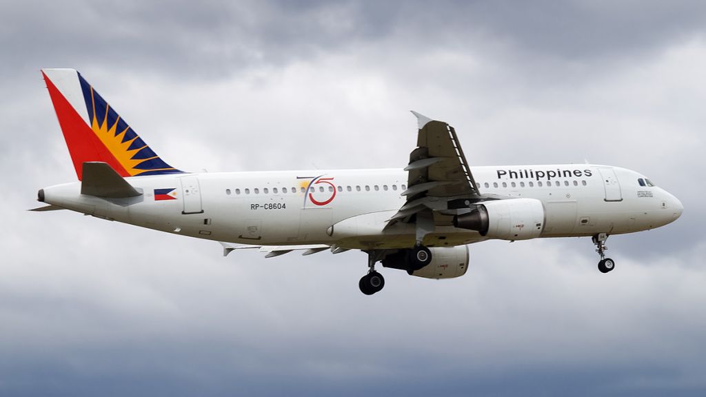 Airbus A320 (RP-C8604)