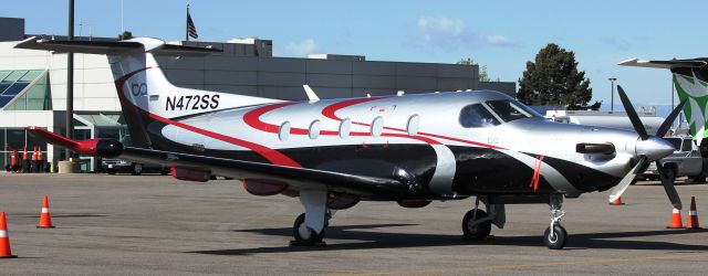 Pilatus PC-12 (N472SS)