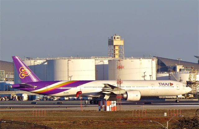 BOEING 777-300 (HS-TKK) - a rel=nofollow href=http://flightaware.com/live/flight/HSTKK/history/20141028/1320Z/RKSI/KLAXhttps://flightaware.com/live/flight/HSTKK/history/20141028/1320Z/RKSI/KLAX/a