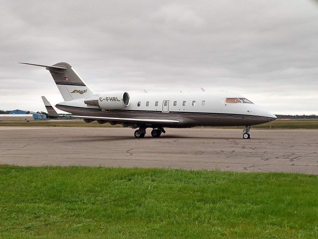 Canadair Challenger (C-FHRL)