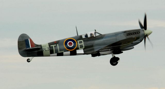 SOA344 — - Mk.IX on take off at ESN 10-24-2010.