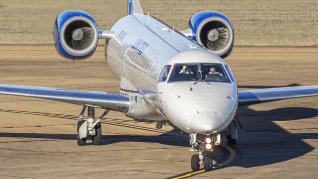 Embraer EMB-145XR (N12145) - Arriving into the late afternoon which gives the newly applied livery a lovely smoothness