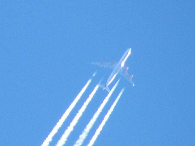 Airbus A340-300 (G-VHOL) - G-VHOL AIRBUS A340-311 CN 225  VIRGIN ATLANTIC VIR 21 HEADING WESTBOUND AT 12.48 LOCAL TIME