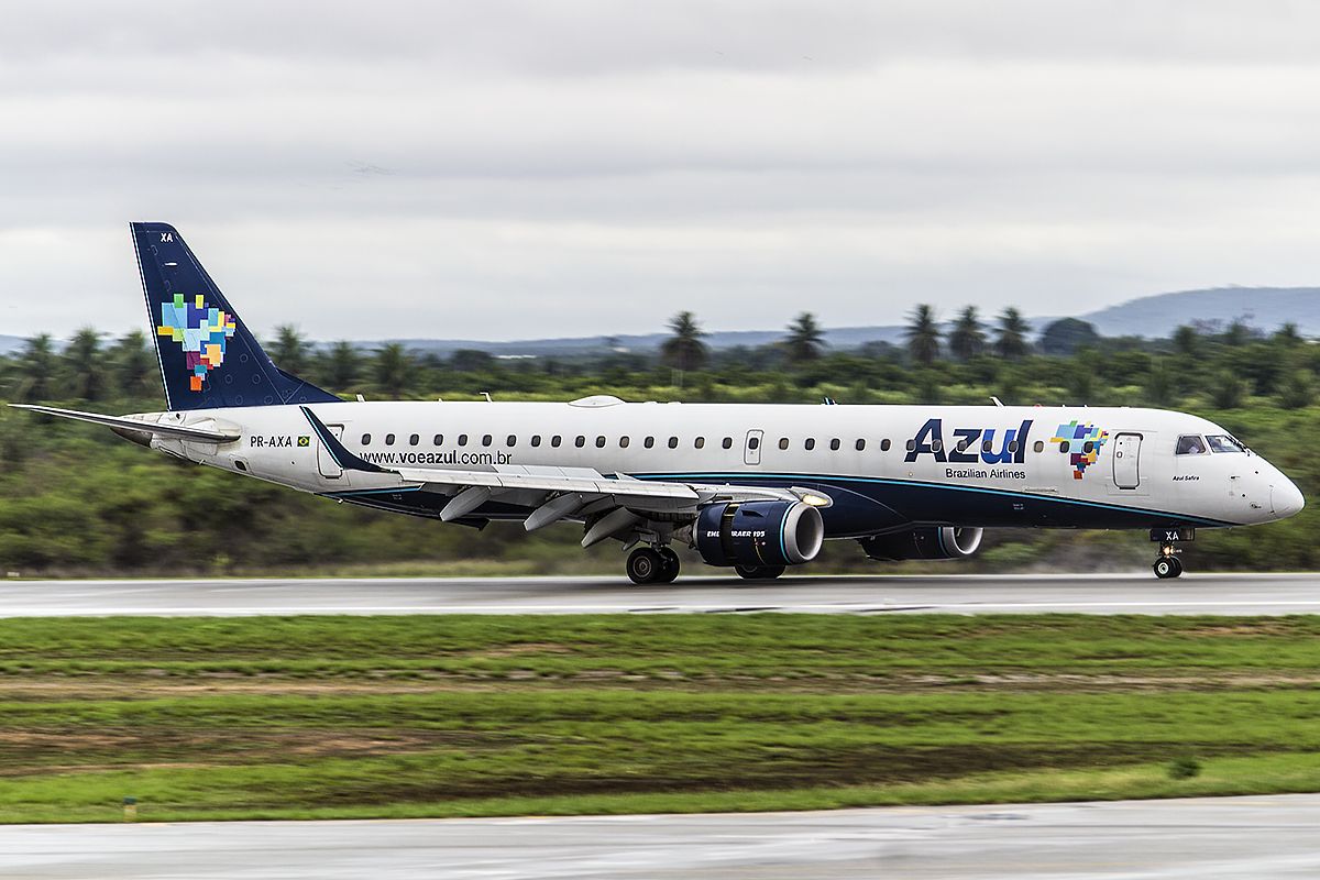 Embraer ERJ-190 (PR-AXA)