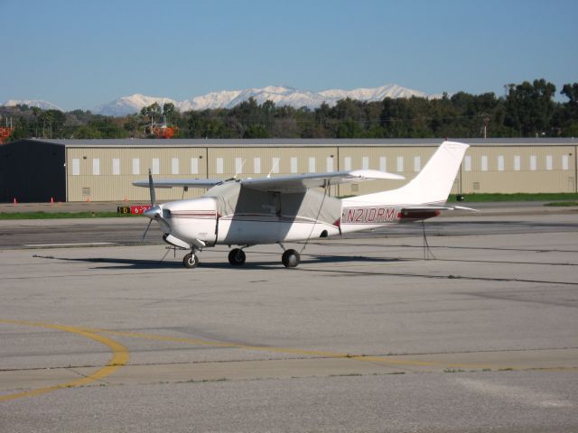 Cessna Centurion (N210RM) - PARKED AT FULLERTON