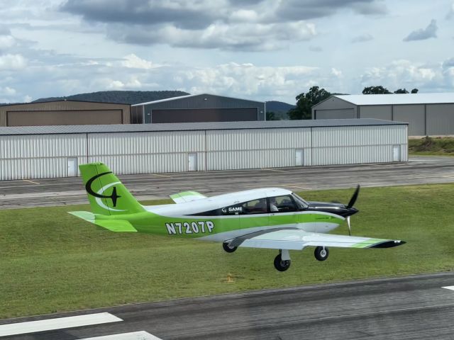 Piper PA-24 Comanche (N7207P)