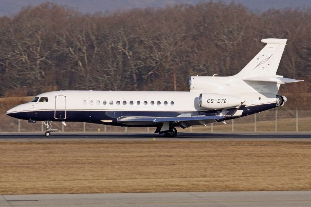 Dassault Falcon 7X (CS-DTD)