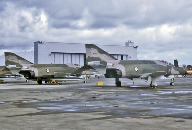 N97207 — - AUSTRALIA - AIR FORCE - MCDONNELL DOUGLAS F-4E PHANTOM II - REG 97207 (CN ) - EDINBURGH RAAF BASE ADELAIDE SA. AUSTRALIA - YPED (14/4/1971)