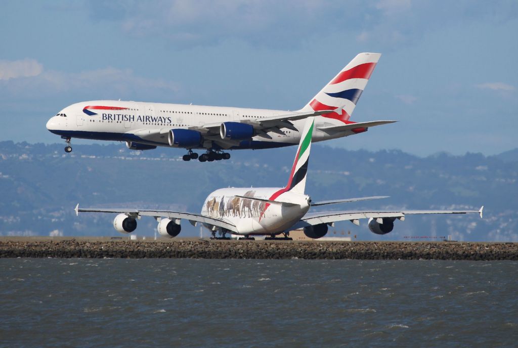 Airbus A380-800 (G-XLEH)