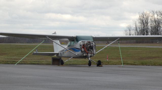 Cessna Skyhawk (N107RF) - Where’s the Engine?