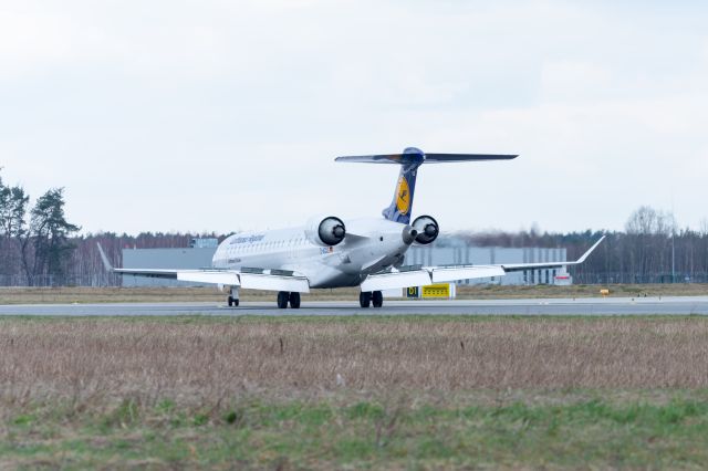 Canadair Regional Jet CRJ-900 (D-ACNE) - EPRZ