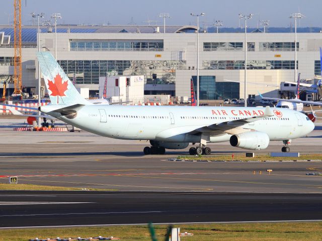 Airbus A330-300 (C-GHKX) - Venant de Montreal CYUL. br /From Montreal CYUL.